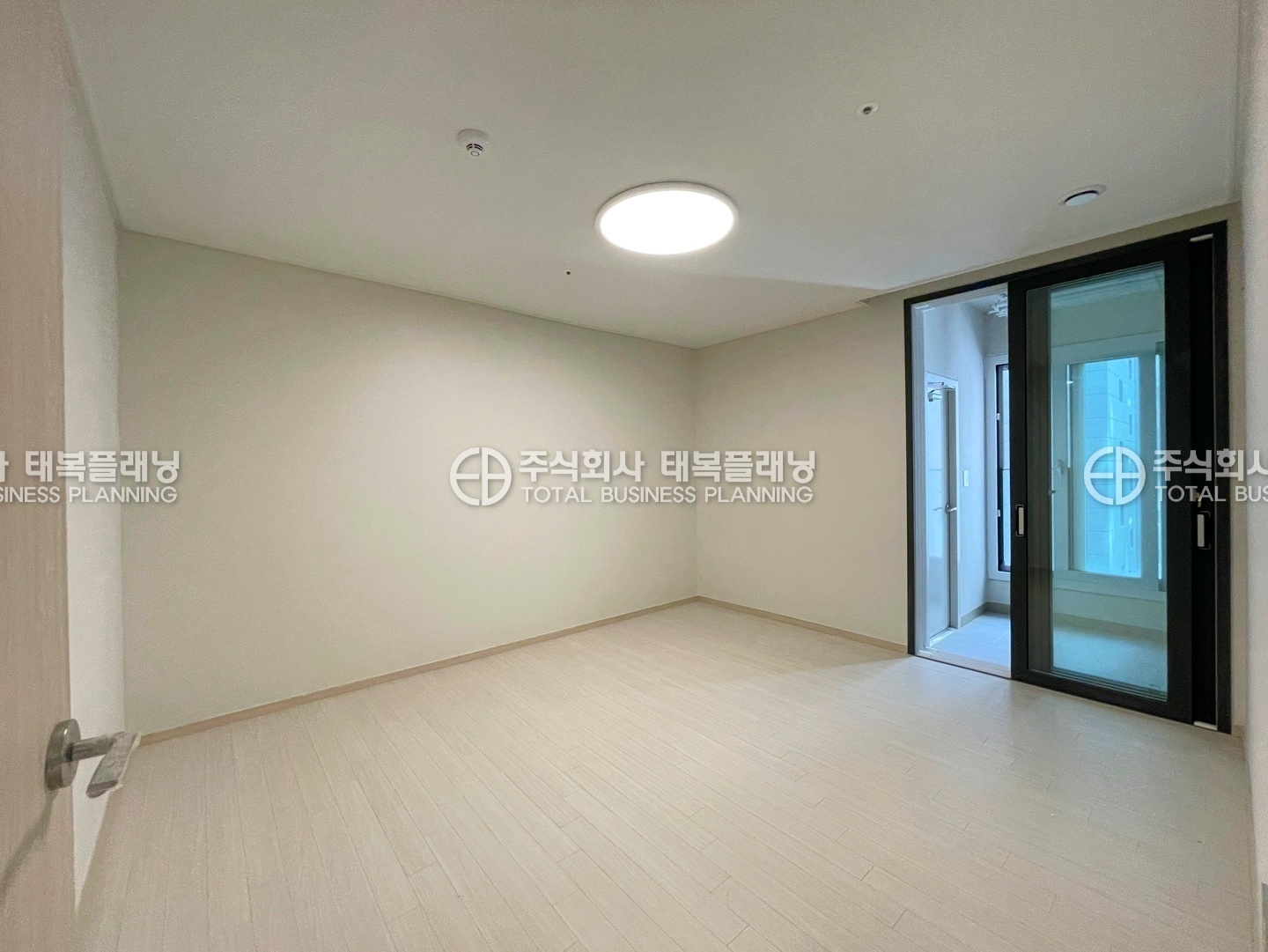 이미지명
